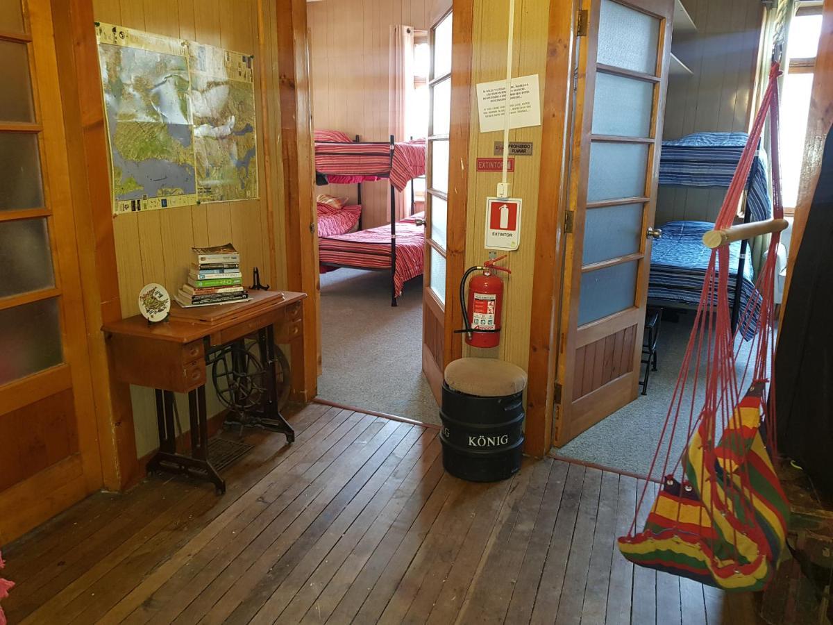 Hostal La Morenita Punta Arenas Exterior photo
